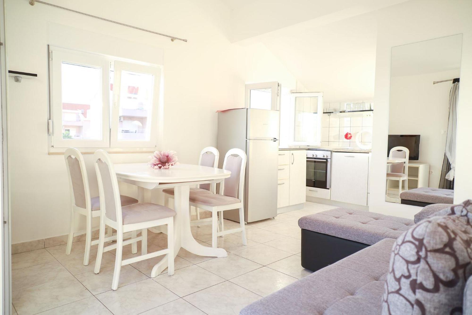 The Florens Residence Near The Beach With The Pool, Bbq And Kids Playground, Zadar Diklo Zimmer foto